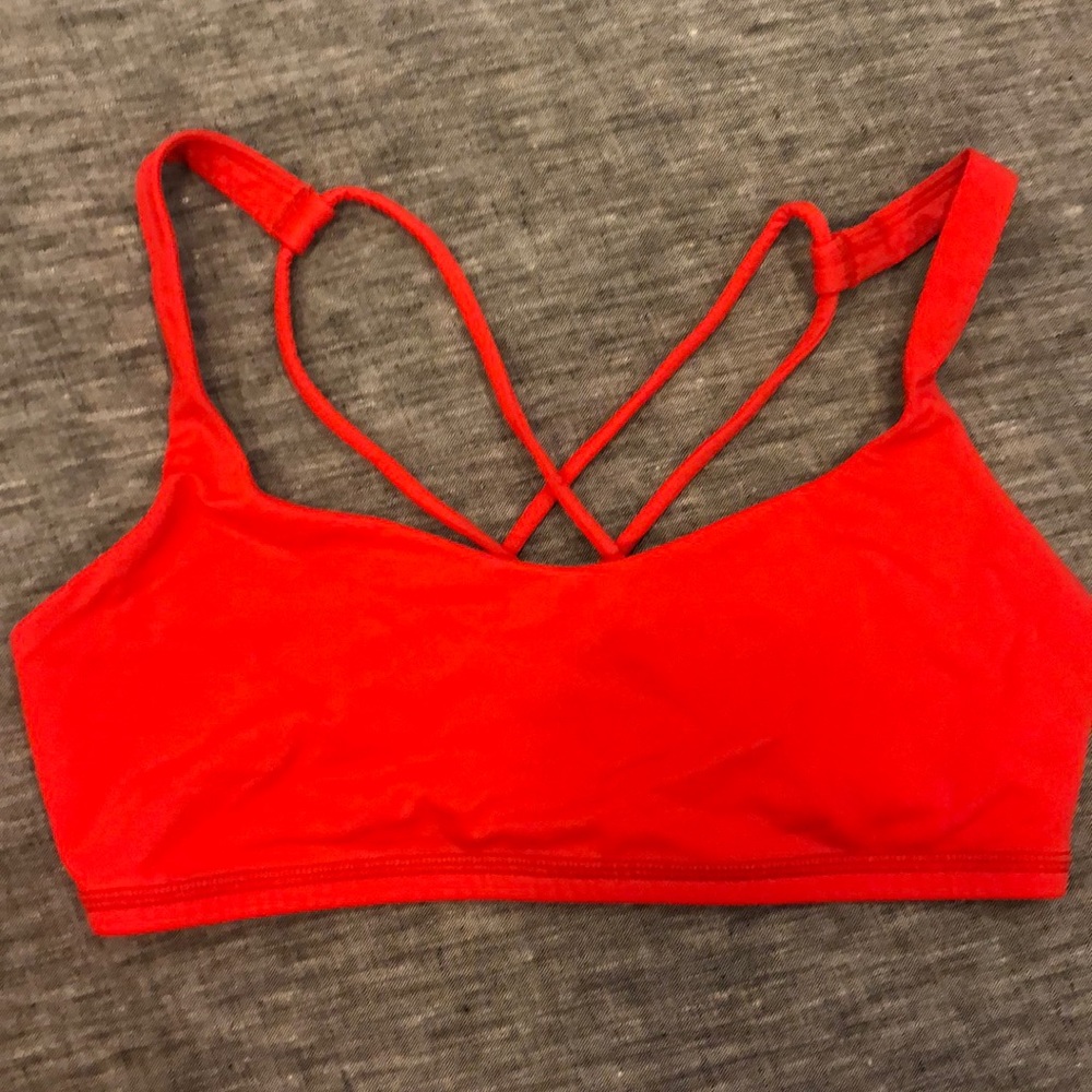 Lululemon Flow Y Sports Bra Size 6